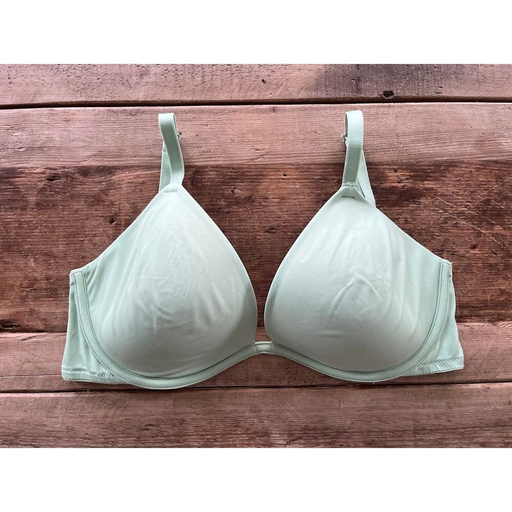 Victoria's Secret PINK Spring Green 32DD Wear‎ Everywhere Lightest Lined Bra